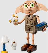Laden Sie das Bild in den Galerie-Viewer, LEGO Harry Potter Dobby the Free Elf
