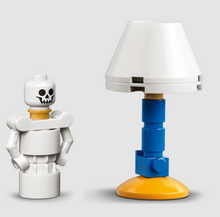 Laden Sie das Bild in den Galerie-Viewer, LEGO Harry Potter Dobby the Free Elf

