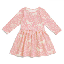 Laden Sie das Bild in den Galerie-Viewer, Winter Water Factory Calgary Dress – Magical Forest Pink
