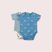 Laden Sie das Bild in den Galerie-Viewer, Little Green Radicals Bio-Baby-Bodysuit-Set Blaue Regenbögen 2er-Pack Größe 9-12m
