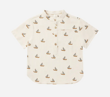 Load image into Gallery viewer, Rylee + Cru Short Sleeve Mason Shirt Sailboats
