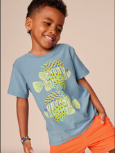 Load image into Gallery viewer, Tea Collection Lionfish Graphic Tee Coronet Blue Size 9-12m
