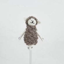 Laden Sie das Bild in den Galerie-Viewer, The Winding Road Natural Sheep Finger Puppet – Fair Trade Felt Toy
