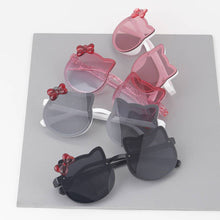 Load image into Gallery viewer, Kids Hello Kitty Sunglasses

