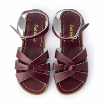 Load image into Gallery viewer, Salt Water Sandal Claret
