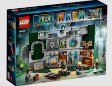 Load image into Gallery viewer, Lego Harry Potter Slytherin House Banner Ages 9+ (349 Pieces) 76410
