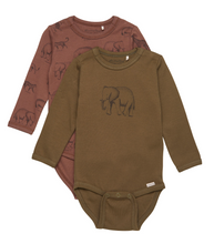 Load image into Gallery viewer, Minymo Long Sleeve Onesie Safari Dark Olive 2-Pack Size 1 Month
